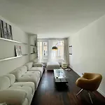 Apartment Marais Etienne Marcel *