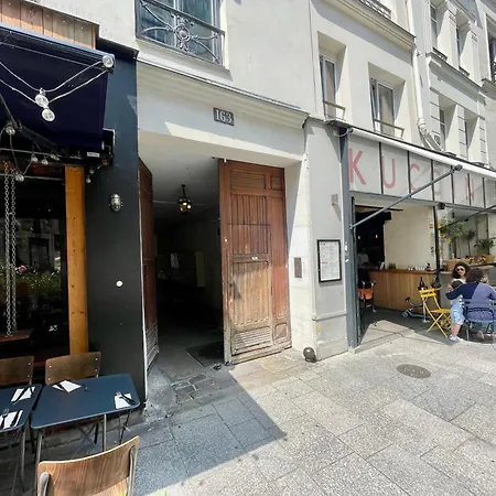 Marais Etienne Marcel Apartment