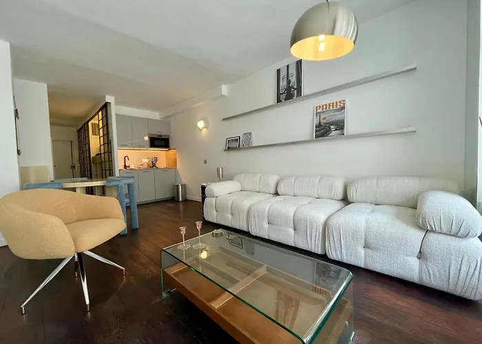 Apartment Marais Etienne Marcel
