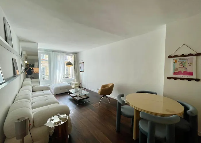 Apartment Marais Etienne Marcel *
